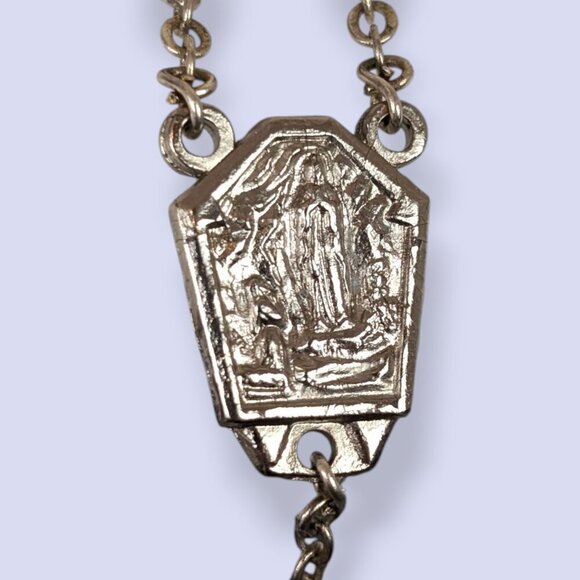 V. Lourdes Metallic Beaded "Eau de Lourdes" Rosary - Picture 2 of 6
